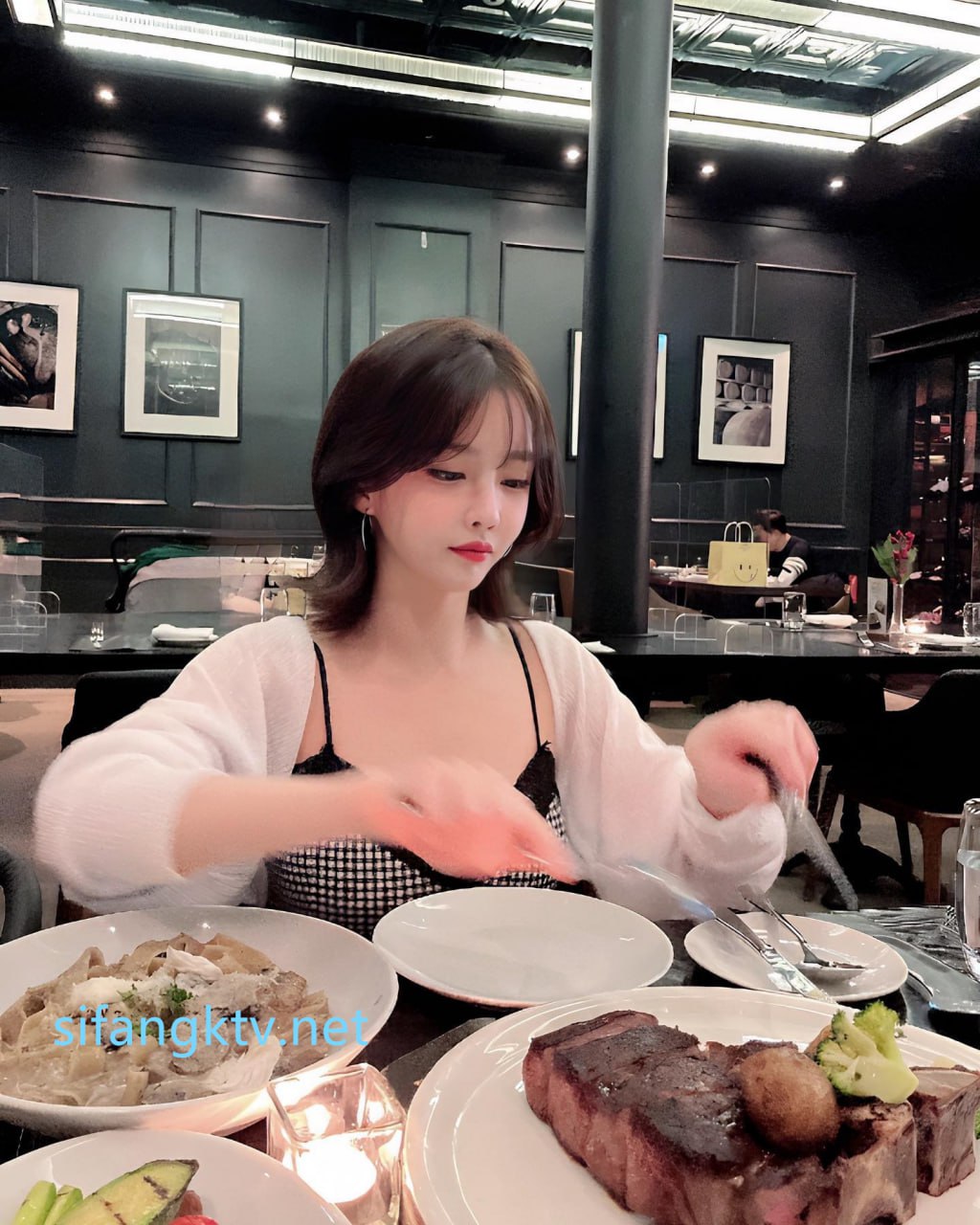 【2023_08_04】The_video_of_me_washing_the_owner_and_going_to_bed.m4v
