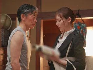 Tình nhân dâm chăm chỉ mút con Hàng dài của anh da đen