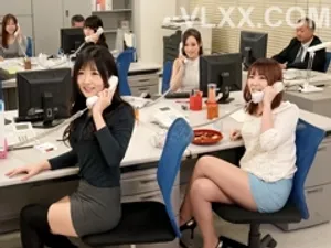 Ngày 12 tháng 7 năm 2023_Cô gái màu hồng